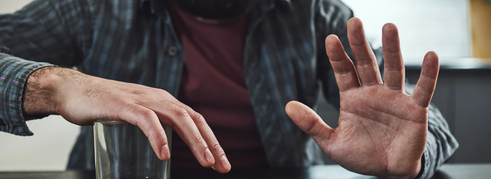 CÓMO LLEGAR A ESTAR SOBRIO Y QUEDARSE SOBRIO
